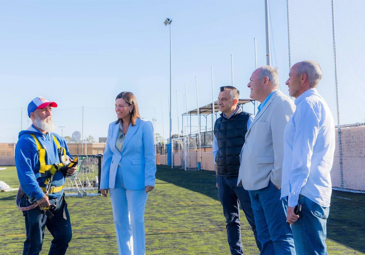 圣费尔南多市议会投资 25 万欧元用于南巴伊亚乌诺球场的体育改善